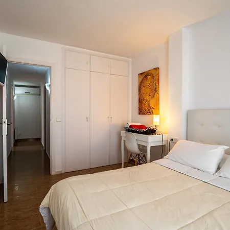 Apartment Spacious With Sea View Terrace In