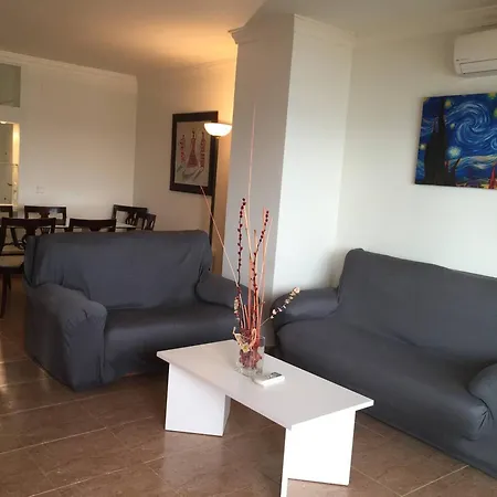 Apartment Spacious With Sea View Terrace In